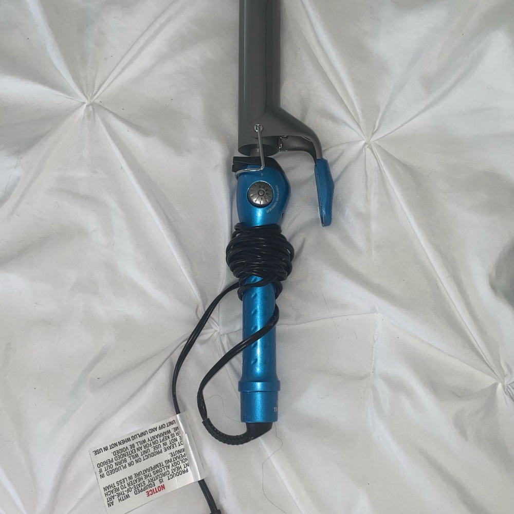 BaBylissPro nano titanium spring curling iron